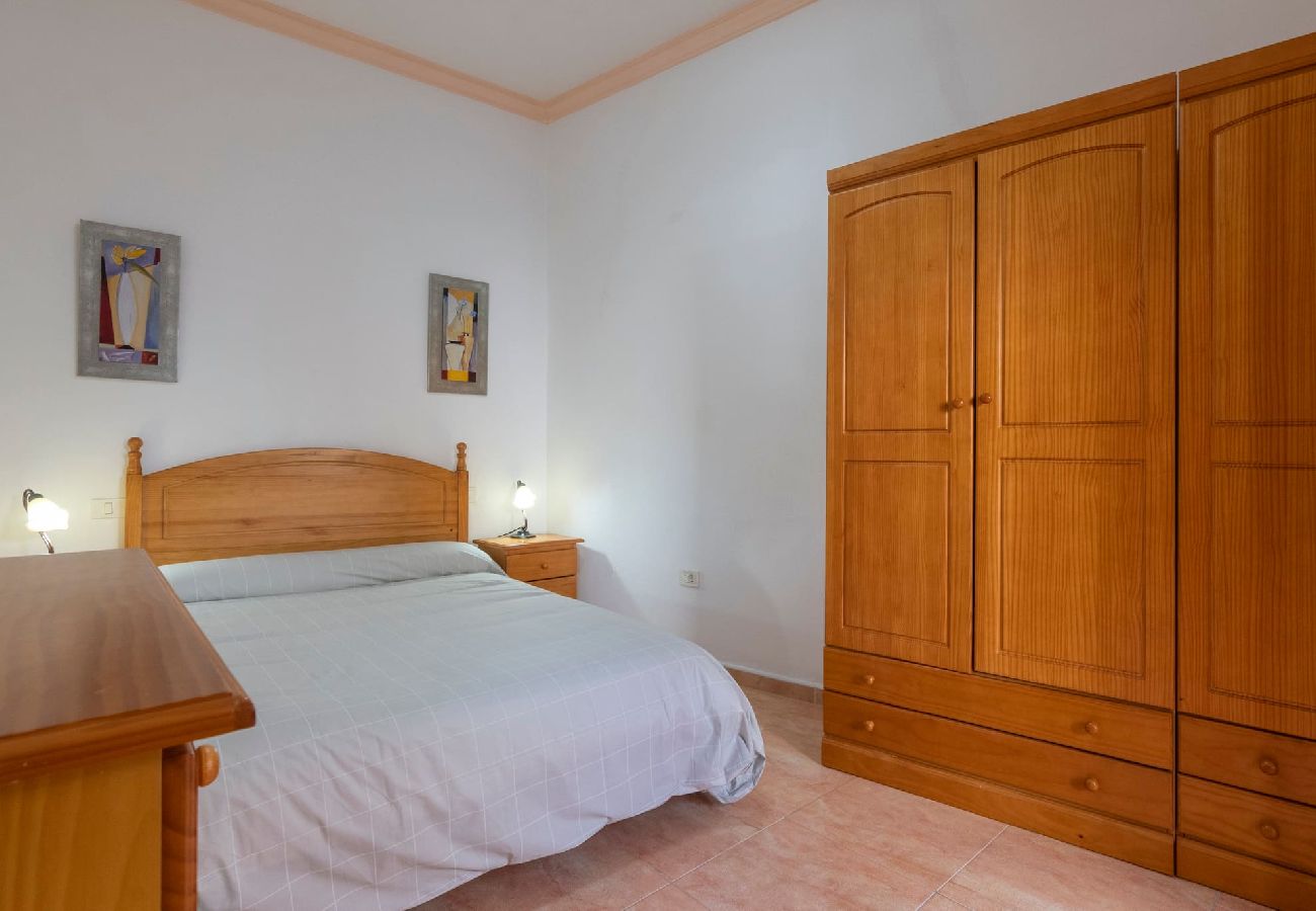 Huis in Santa Lucía de Tirajana - GC0250 Vakantiehuis in de stad Santa Lucia