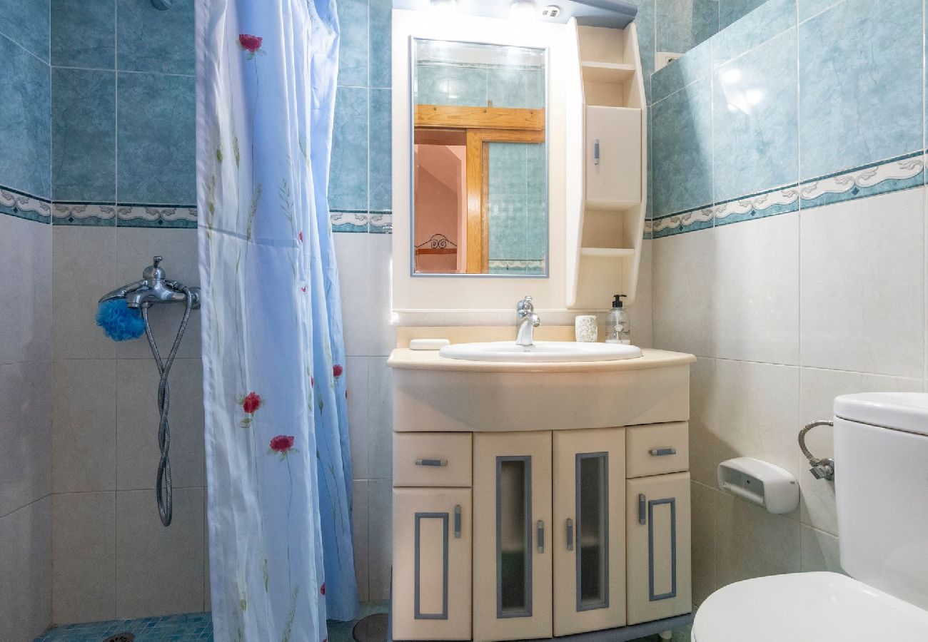 Huis in Santa Lucía de Tirajana - GC0250 Vakantiehuis in de stad Santa Lucia