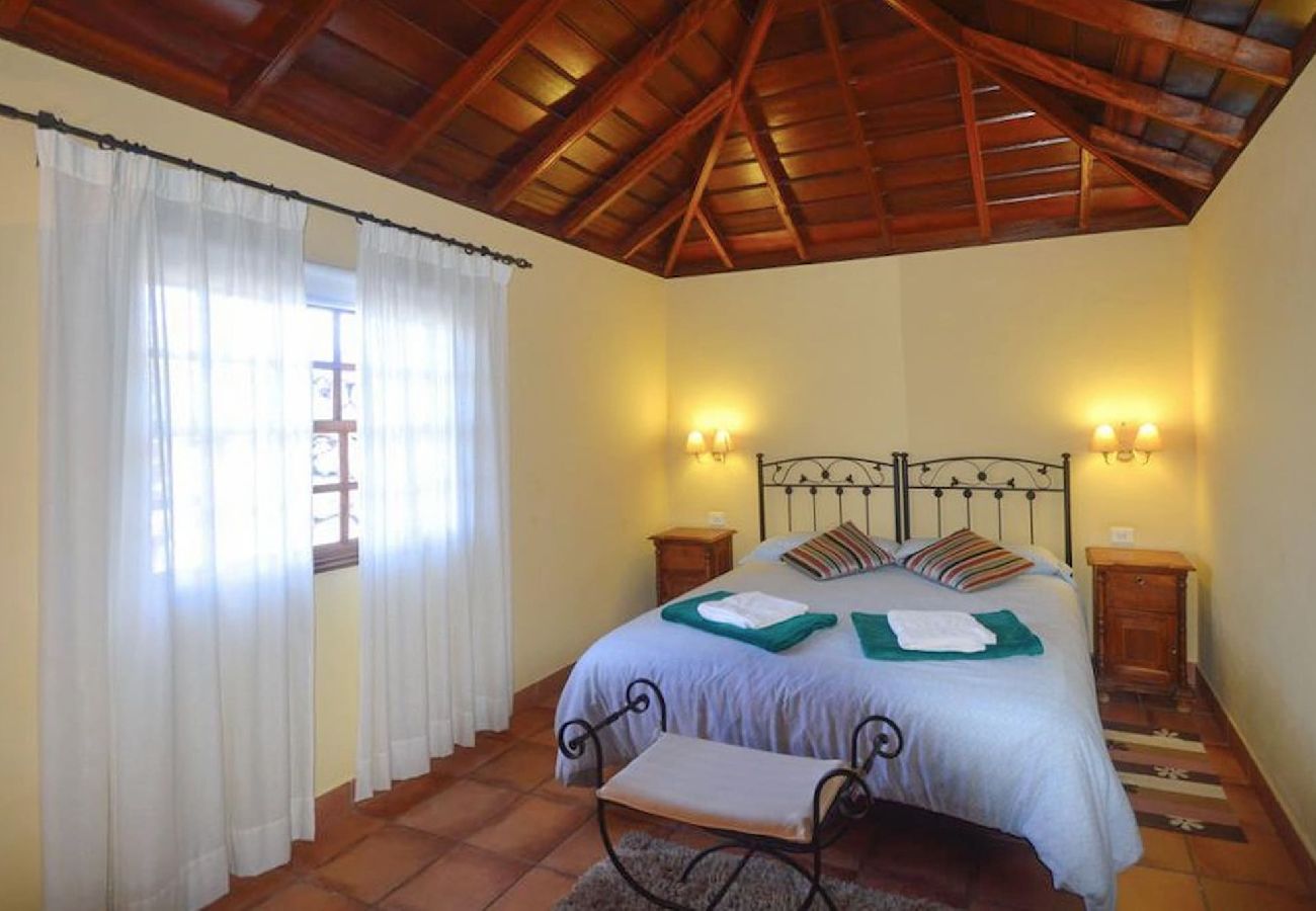 Cottage in Fuencaliente - LP1083 Vakantiehuis met uitzicht op zee in Fuencaliente