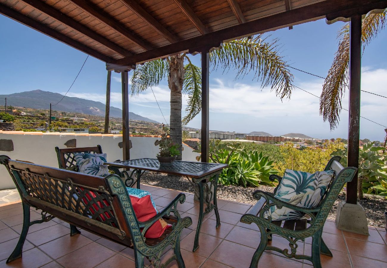 Huis in Los Llanos de Aridane - LP1126 Vakantiehuis met privé zwembad in Los Llanos