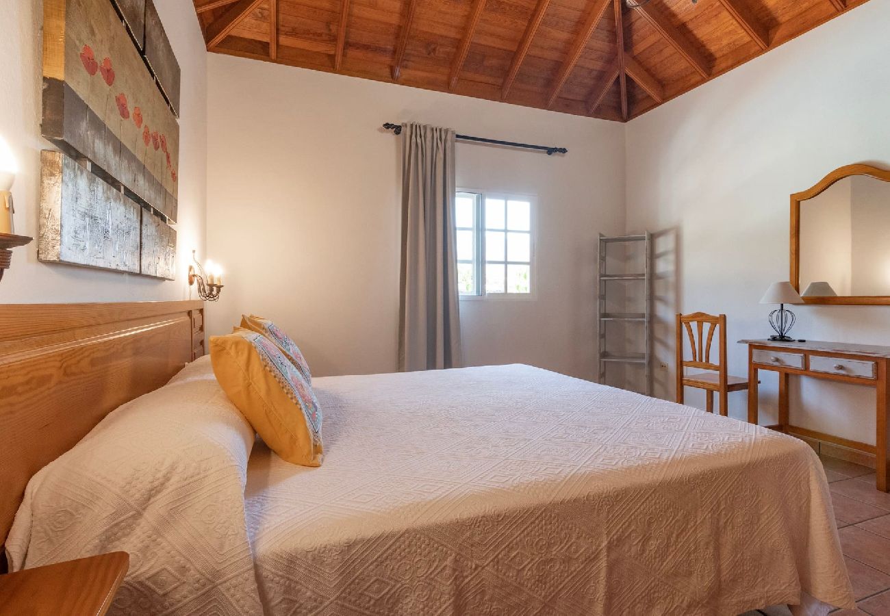 Huis in Los Llanos de Aridane - LP1126 Vakantiehuis met privé zwembad in Los Llanos