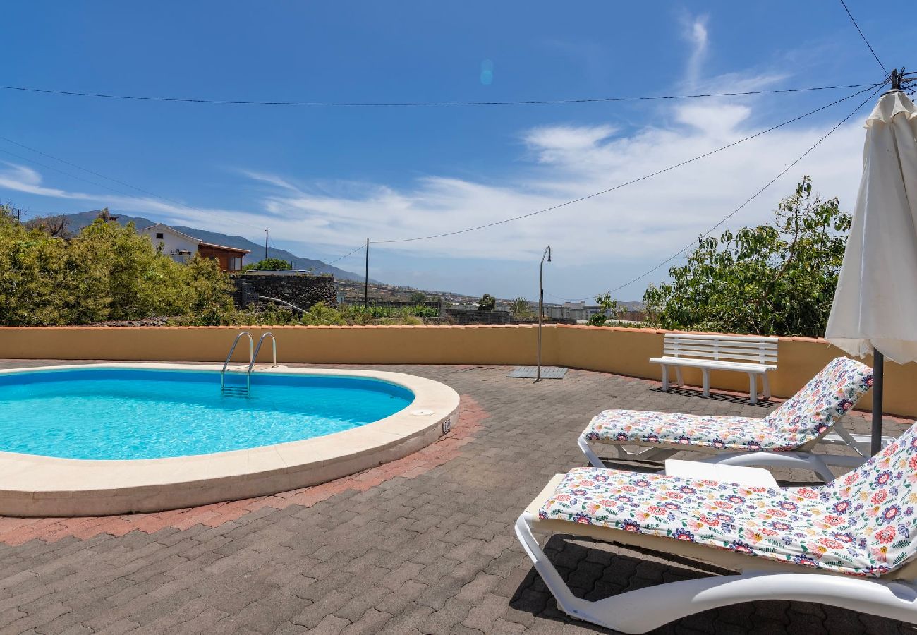 Huis in Los Llanos de Aridane - LP1126 Vakantiehuis met privé zwembad in Los Llanos