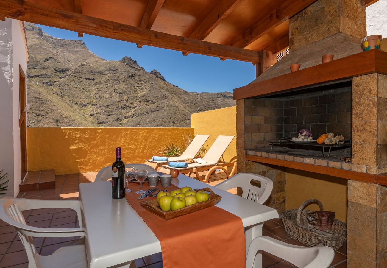 Huis in Agaete - GC0366 Vakantiehuis met verwarmd privé zwembad in Agaete 