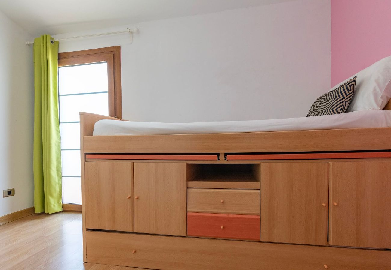 Huis in Agaete - GC0366 Vakantiehuis met verwarmd privé zwembad in Agaete 