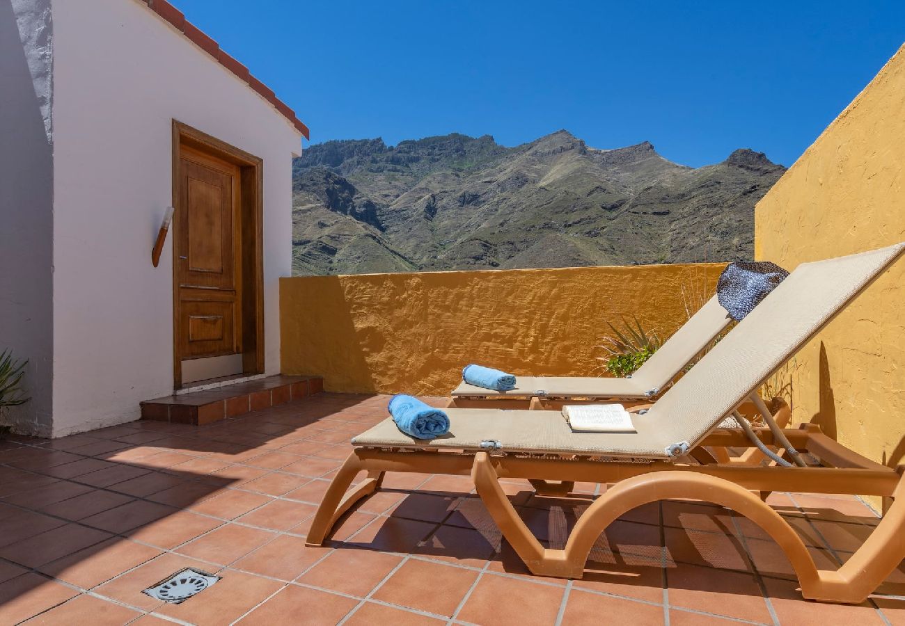 Huis in Agaete - GC0366 Vakantiehuis met verwarmd privé zwembad in Agaete 