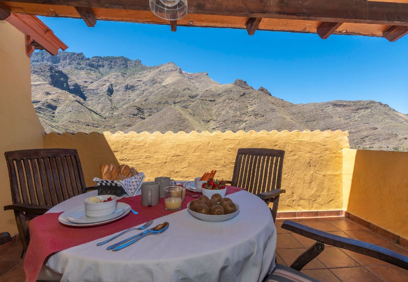 Huis in Agaete - GC0366 Vakantiehuis met verwarmd privé zwembad in Agaete 