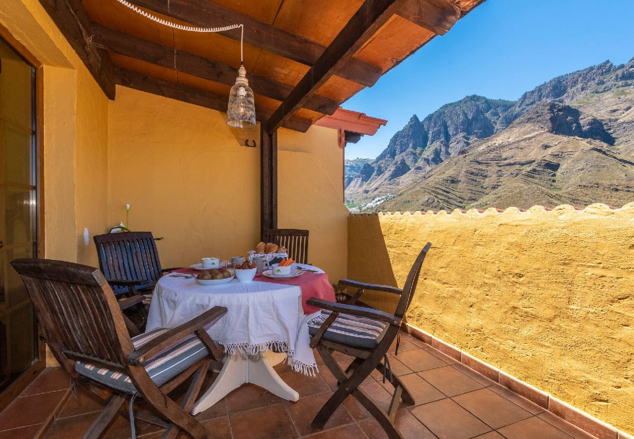 Huis in Agaete - GC0366 Vakantiehuis met verwarmd privé zwembad in Agaete 