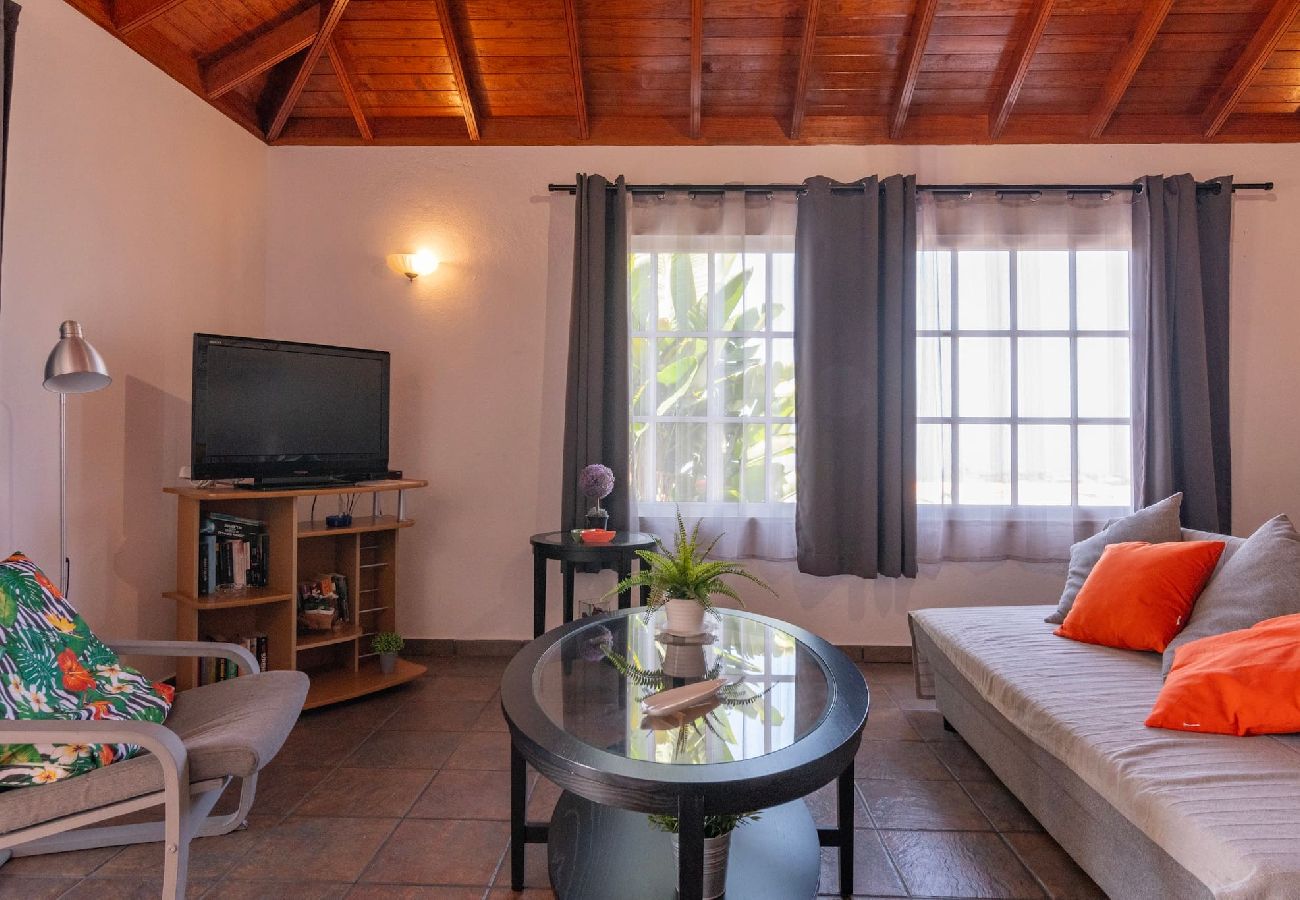 Huis in Los Llanos de Aridane -  LP1125 Vakantiehuis met privé zwembad in Los Llanos
