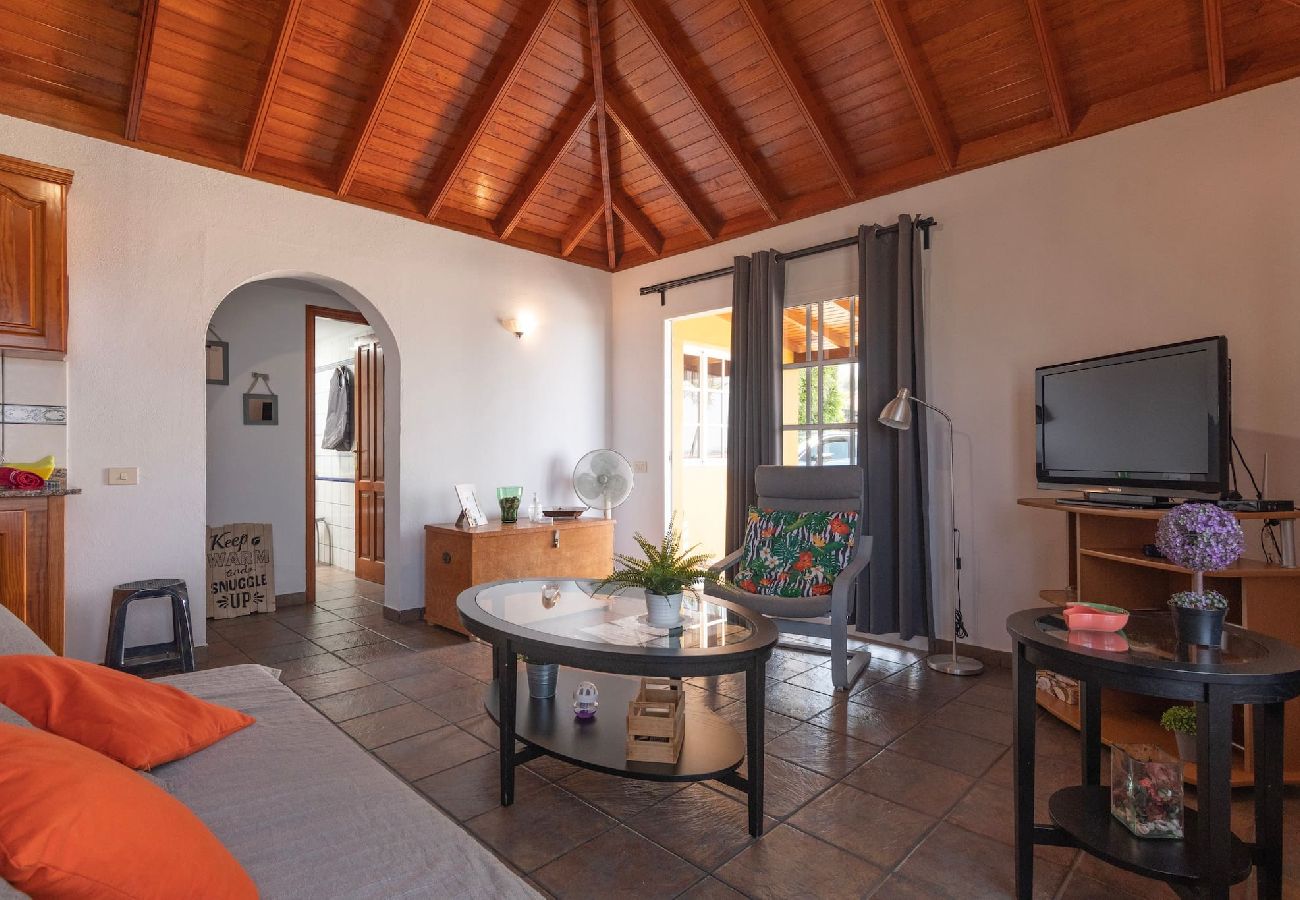 Huis in Los Llanos de Aridane -  LP1125 Vakantiehuis met privé zwembad in Los Llanos
