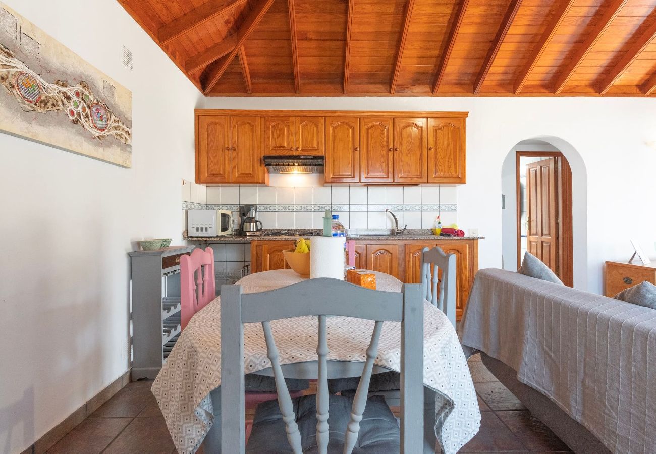 Huis in Los Llanos de Aridane -  LP1125 Vakantiehuis met privé zwembad in Los Llanos