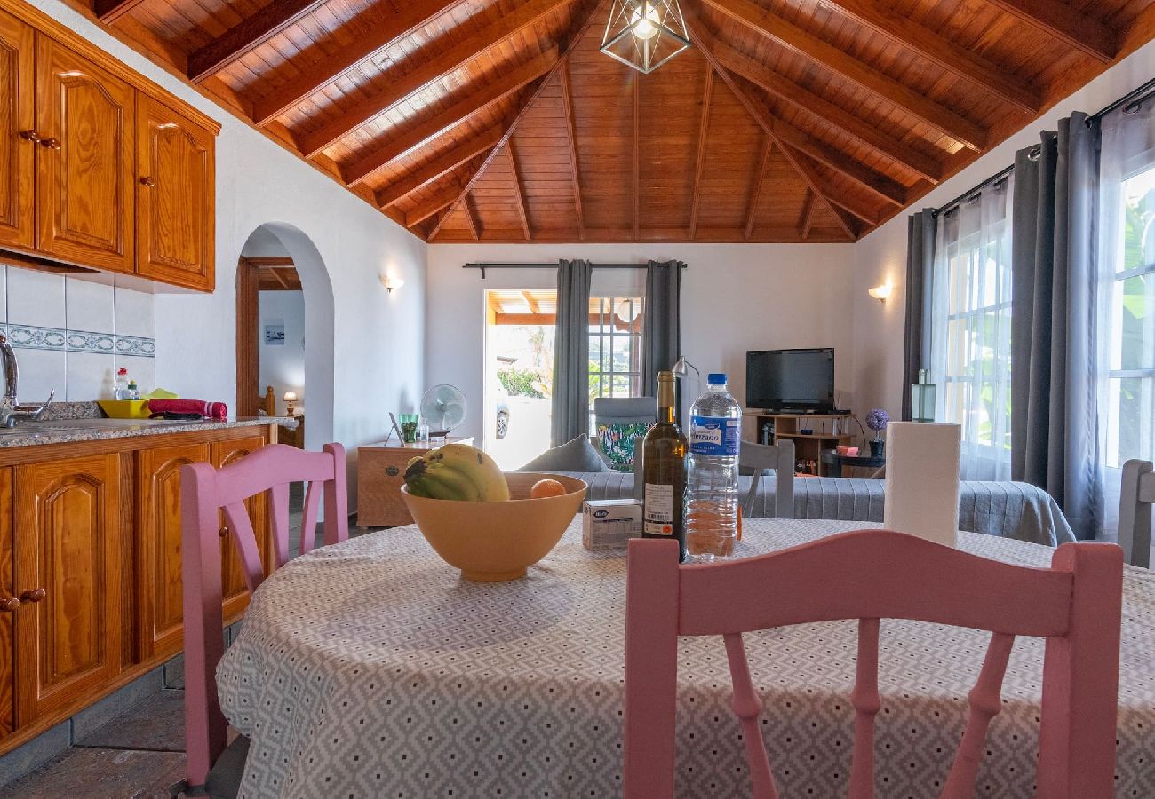 Huis in Los Llanos de Aridane -  LP1125 Vakantiehuis met privé zwembad in Los Llanos