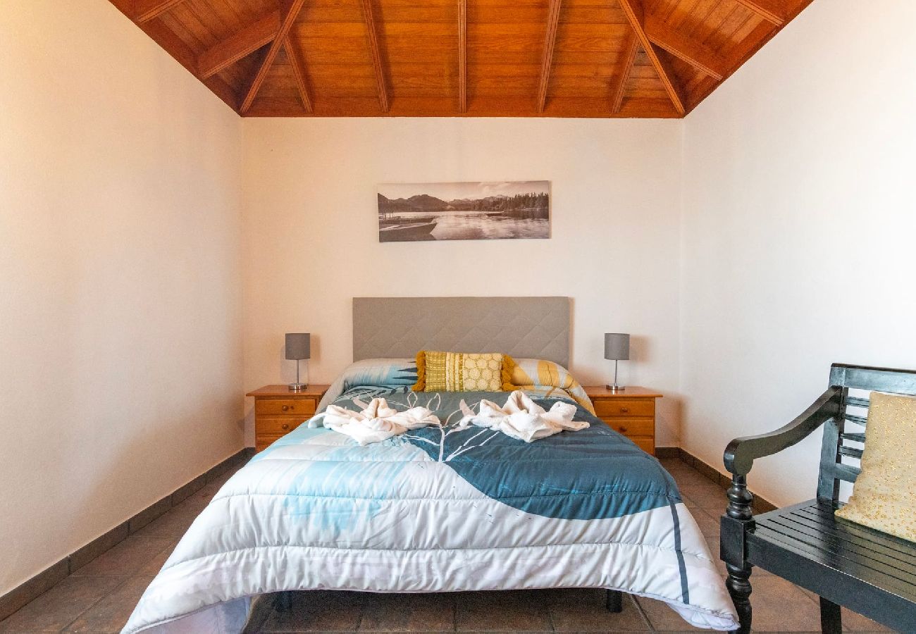 Huis in Los Llanos de Aridane -  LP1125 Vakantiehuis met privé zwembad in Los Llanos