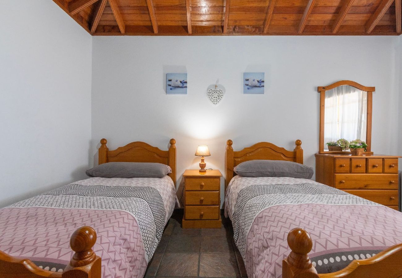 Huis in Los Llanos de Aridane -  LP1125 Vakantiehuis met privé zwembad in Los Llanos