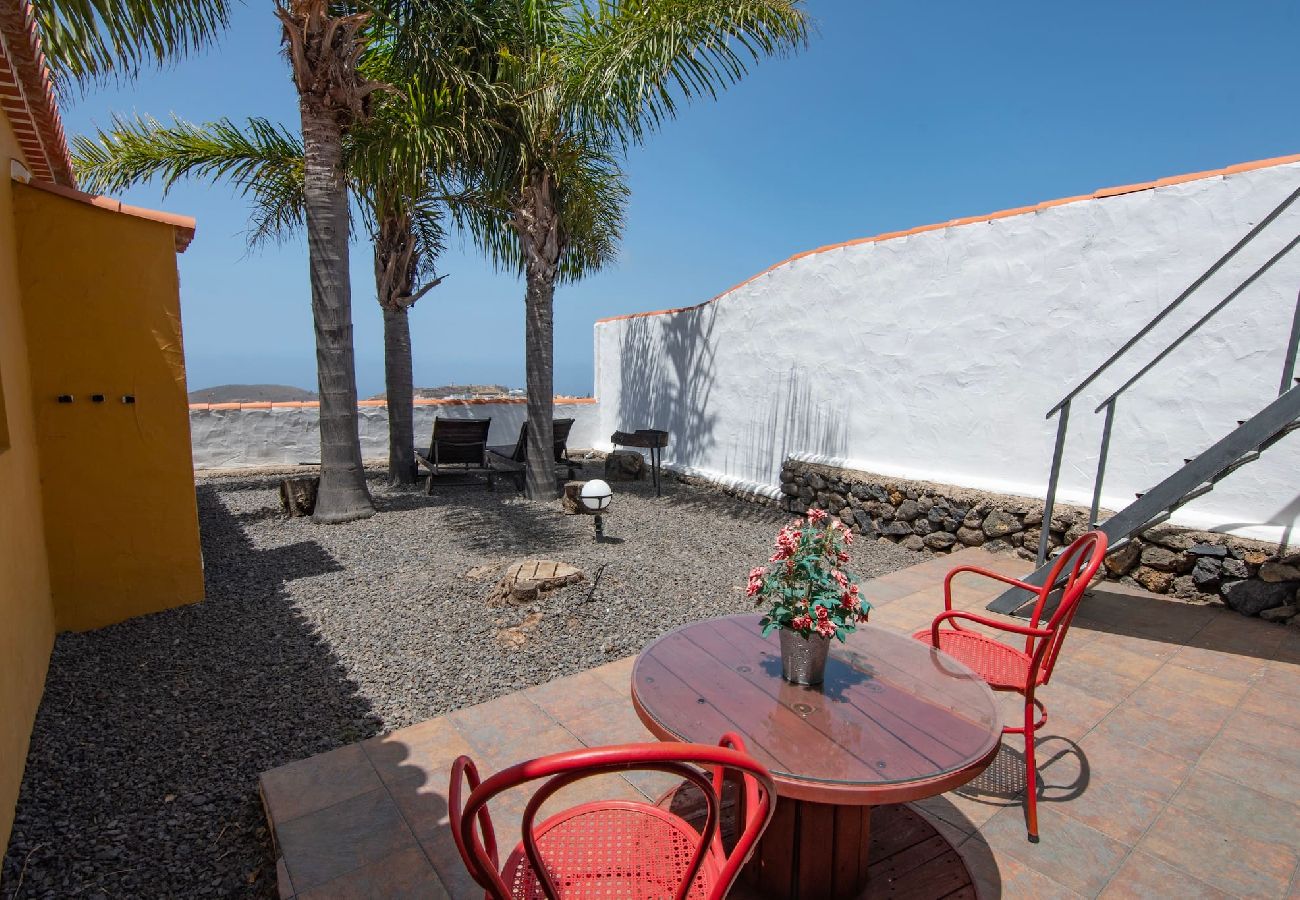 Huis in Los Llanos de Aridane -  LP1125 Vakantiehuis met privé zwembad in Los Llanos