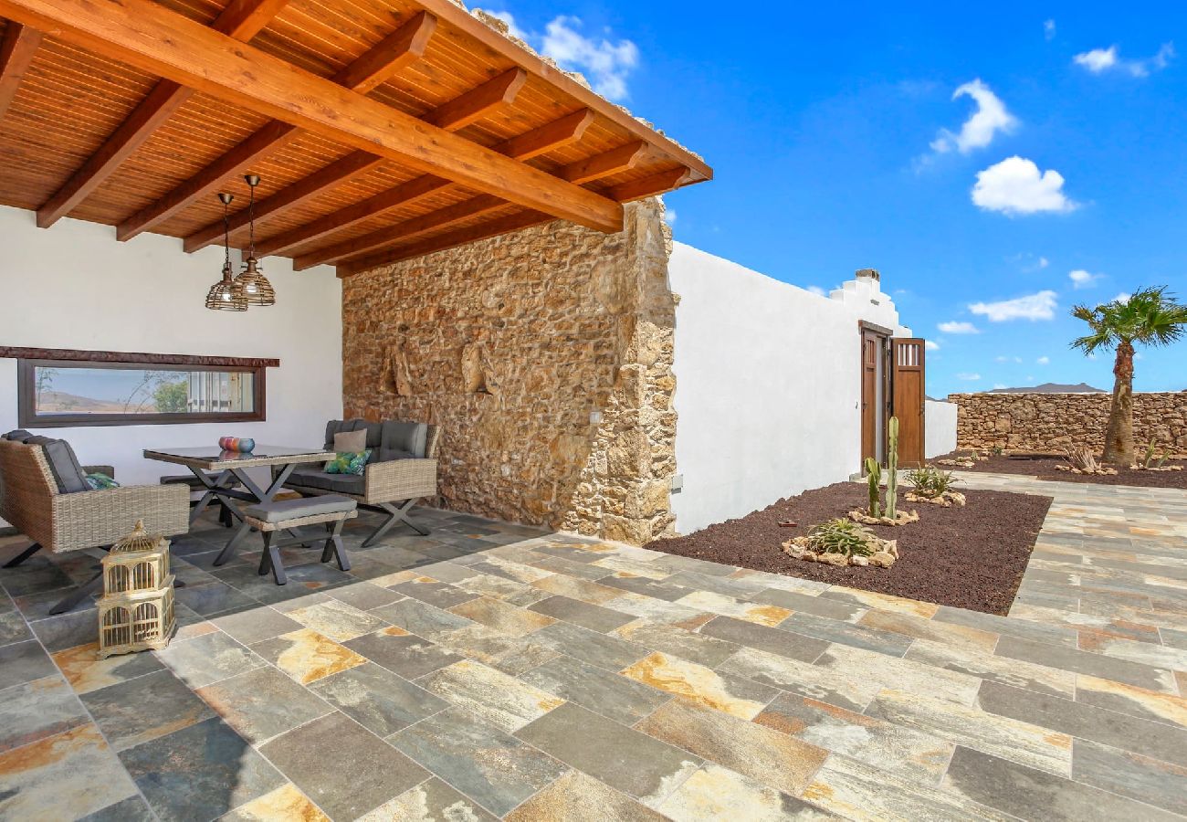 Cottage in Tuineje - FV4304 Vakantiehuis met privé zwembad in Tiscamanita