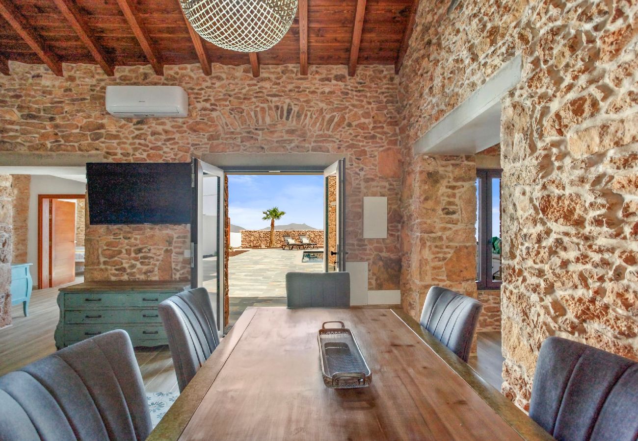 Cottage in Tuineje - FV4304 Vakantiehuis met privé zwembad in Tiscamanita