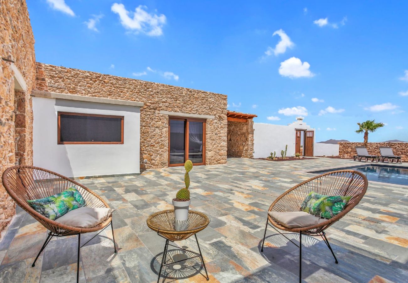 Cottage in Tuineje - FV4304 Vakantiehuis met privé zwembad in Tiscamanita