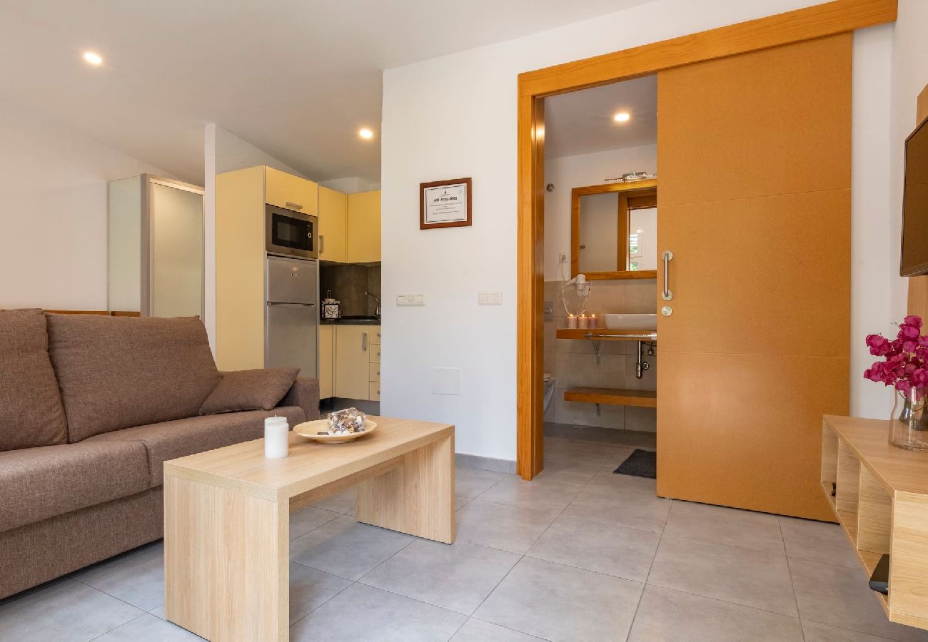 Huis in Mogán - GC0284 Vakantiehuis met gedeeld zwembad in Mogán