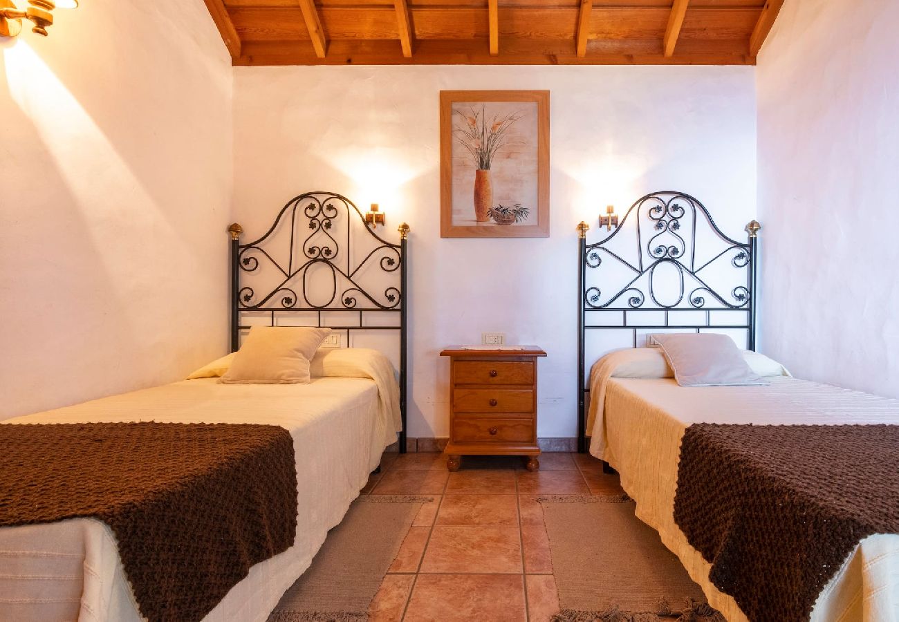 Cottage in Puntagorda - LP1184 Vakantiehuis met gedeeld zwembad in Puntagorda