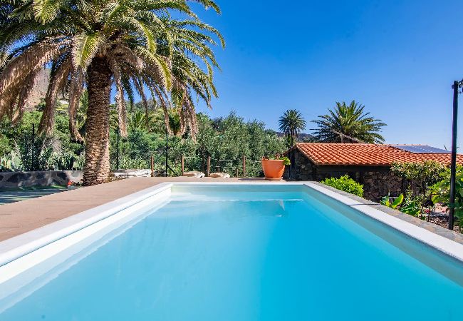 Huis in Agüimes -  GC0251 Vakantiehuis met privé zwembad in Temisas