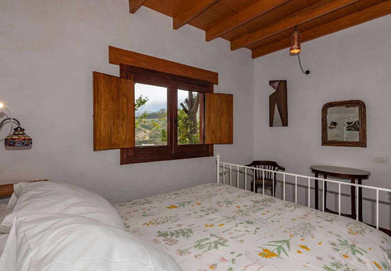 Cottage in Moya - GC0016 Vakantiehuis met privé zwembad in Fontanales