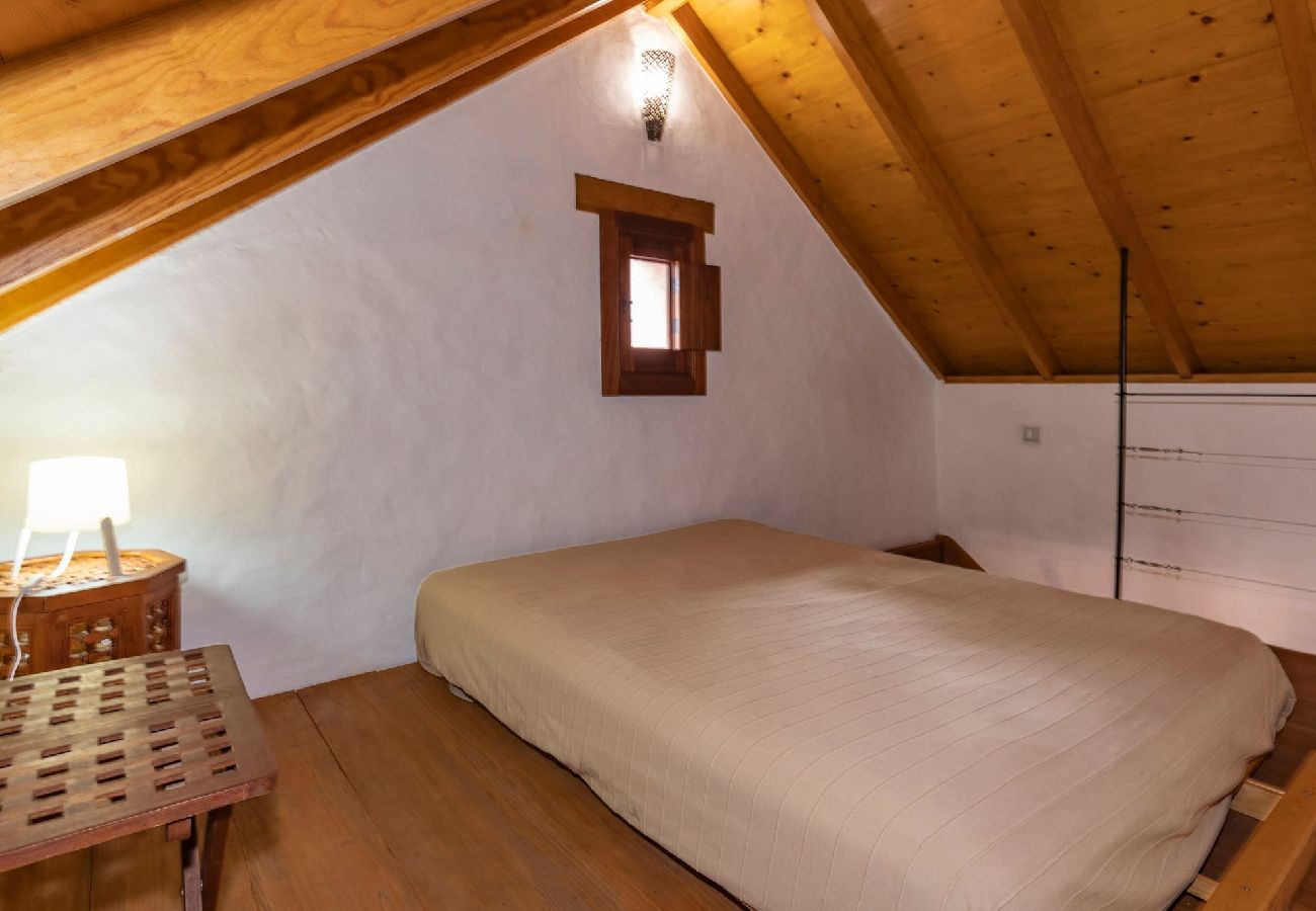 Cottage in Moya - GC0016 Vakantiehuis met privé zwembad in Fontanales