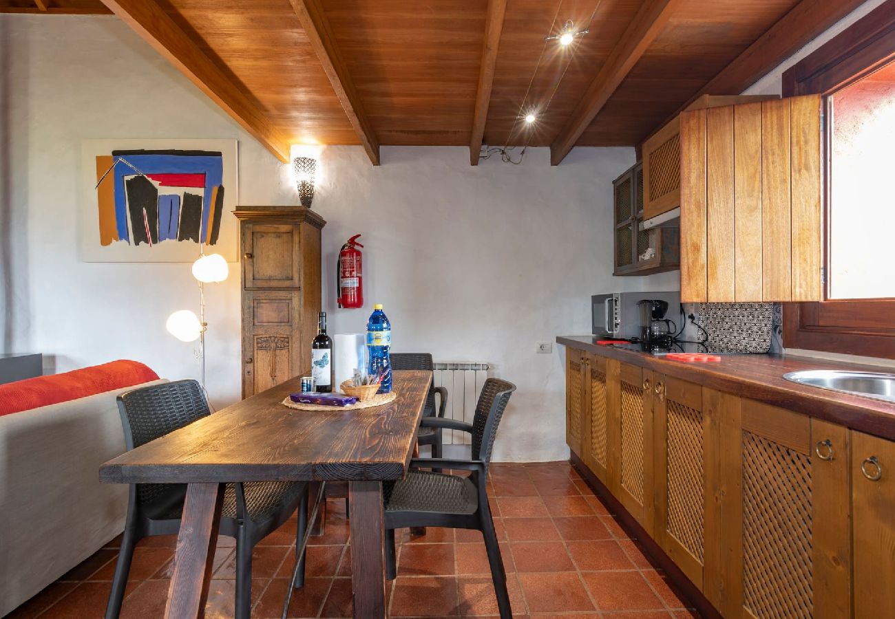 Cottage in Moya - GC0016 Vakantiehuis met privé zwembad in Fontanales