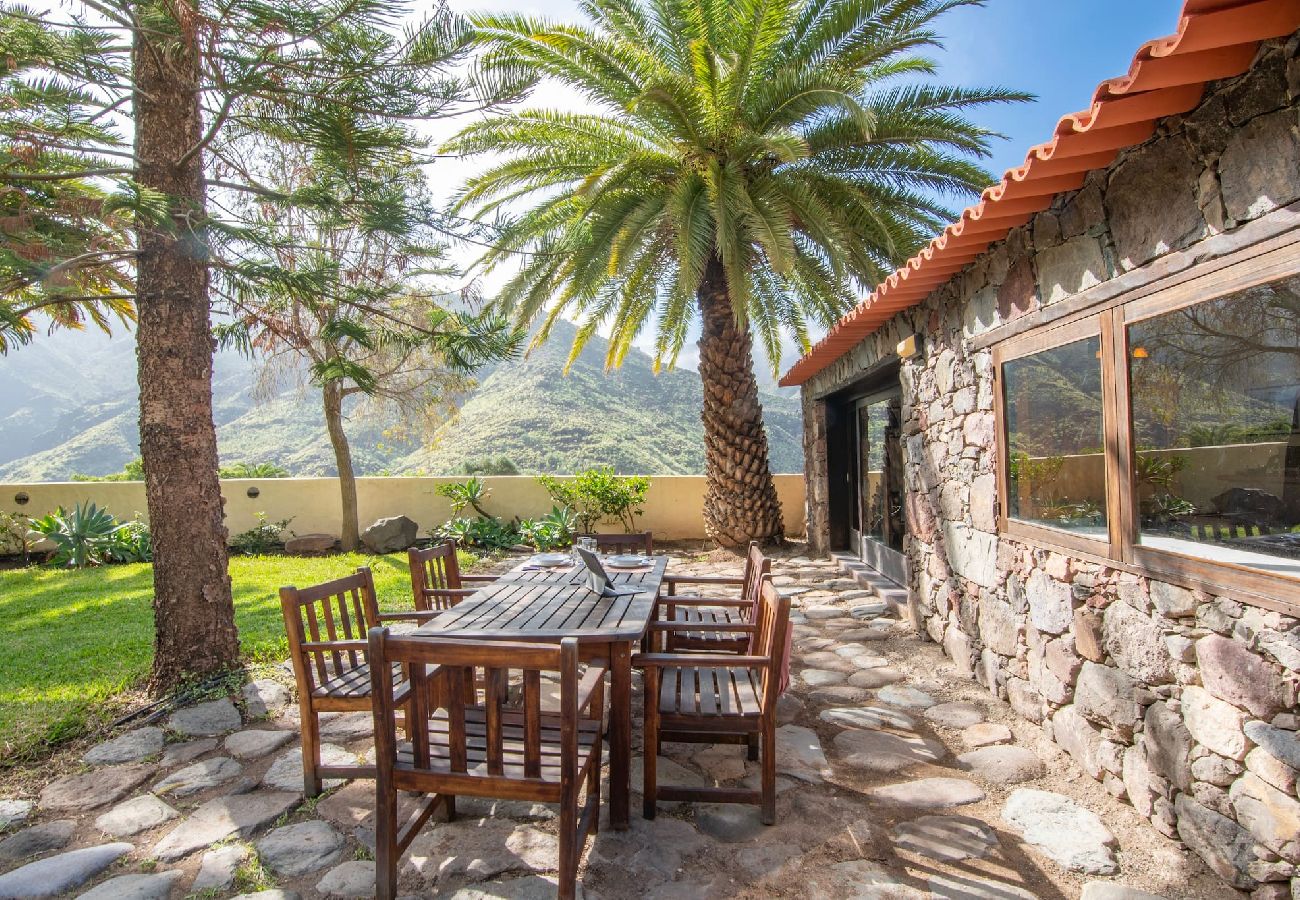 Huis in Agaete - GC0369 Vakantiehuis met privé zwembad in El Risco