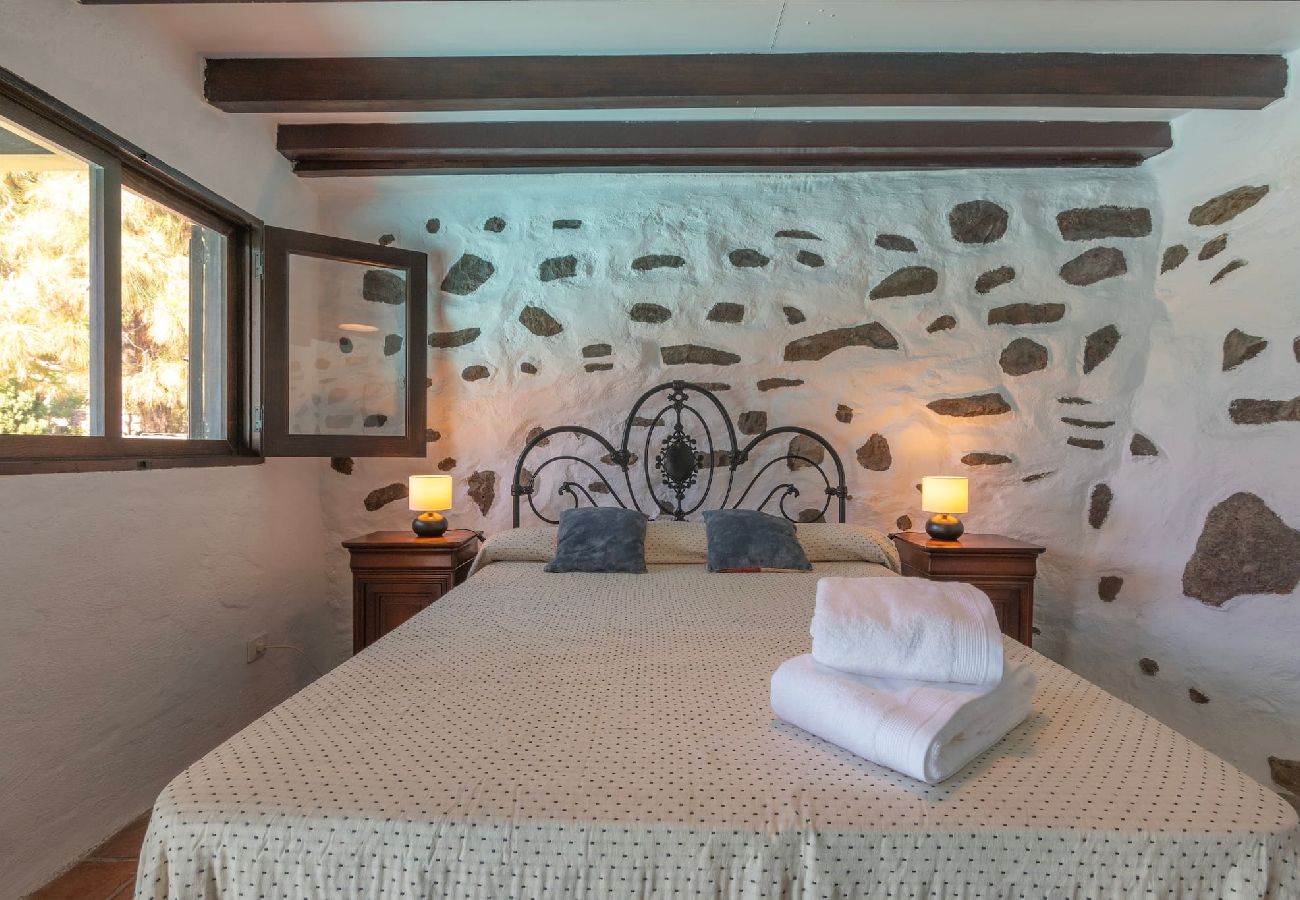 Huis in Agaete - GC0369 Vakantiehuis met privé zwembad in El Risco