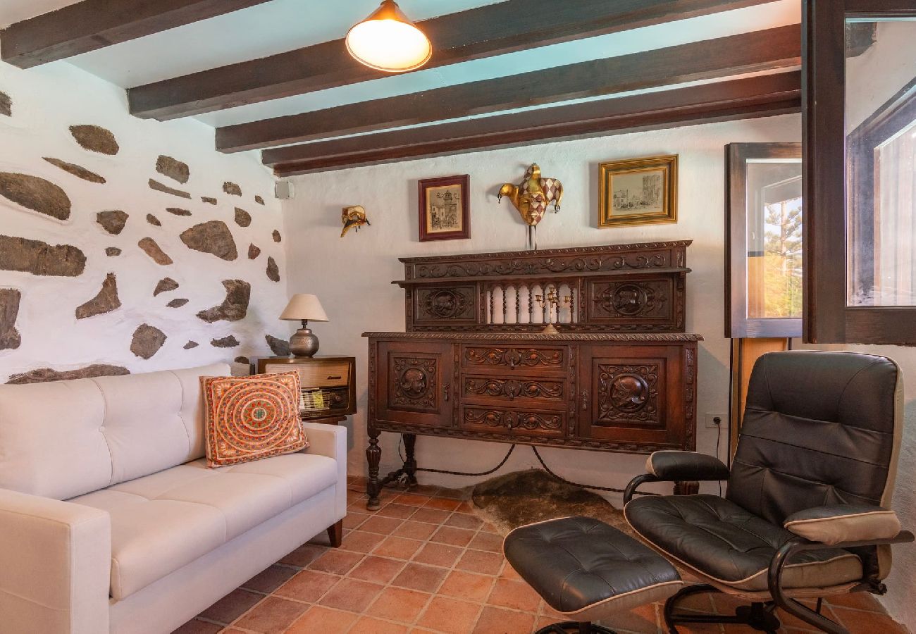 Huis in Agaete - GC0369 Vakantiehuis met privé zwembad in El Risco