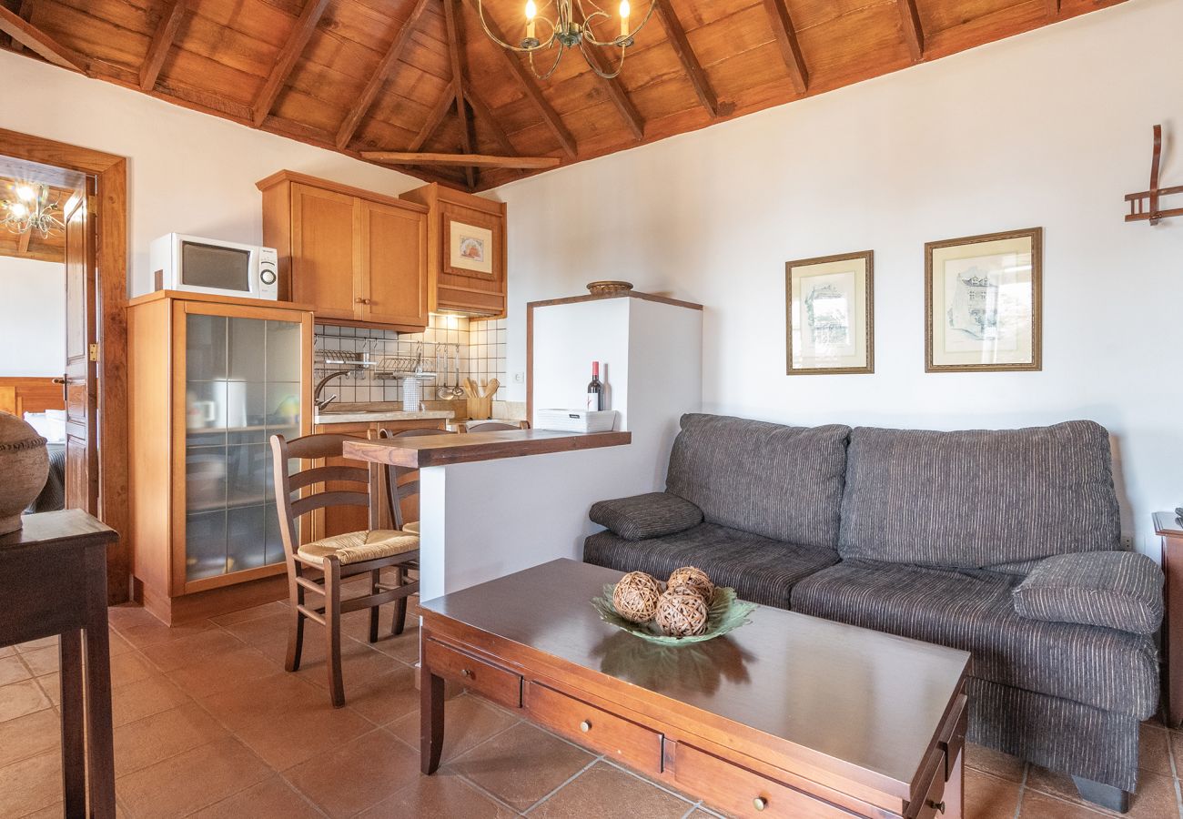 Cottage in Villa de Mazo - LP1061 Vakantiehuis met gedeeld zwembad in Mazo