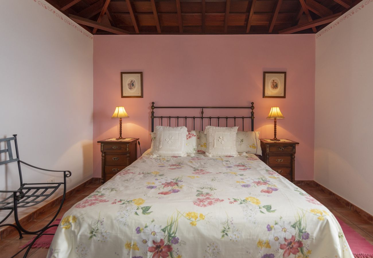 Cottage in Villa de Mazo - LP1062 Vakantiehuis met gedeeld zwembad in Mazo