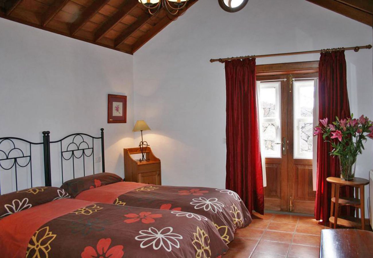 Cottage in Fuencaliente - LP1084 Vakantiehuis met privézwembad in Fuencaliente