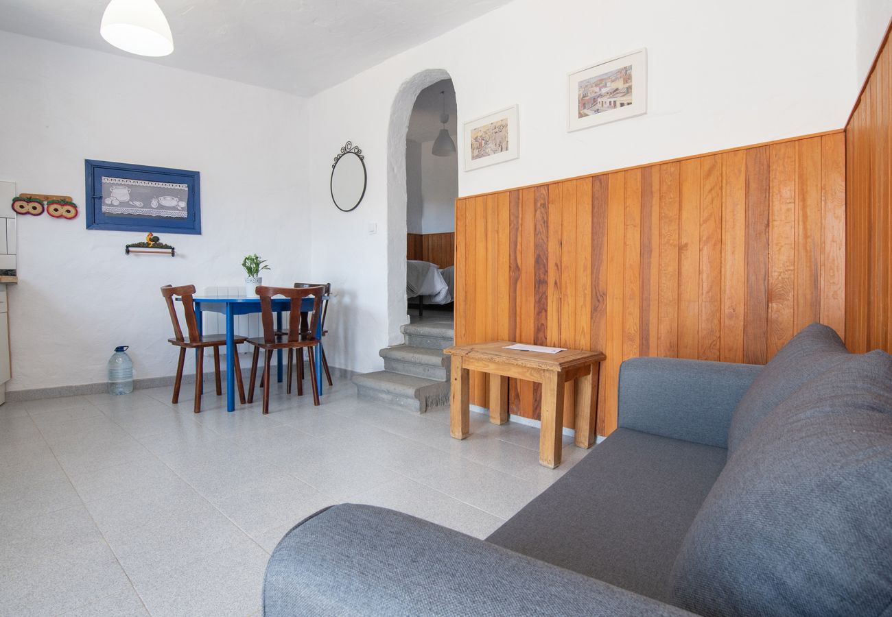 Rijhuis in San Bartolomé de Tirajana - GC0273 Vakantiehuis in Chira met gedeeld zwembad