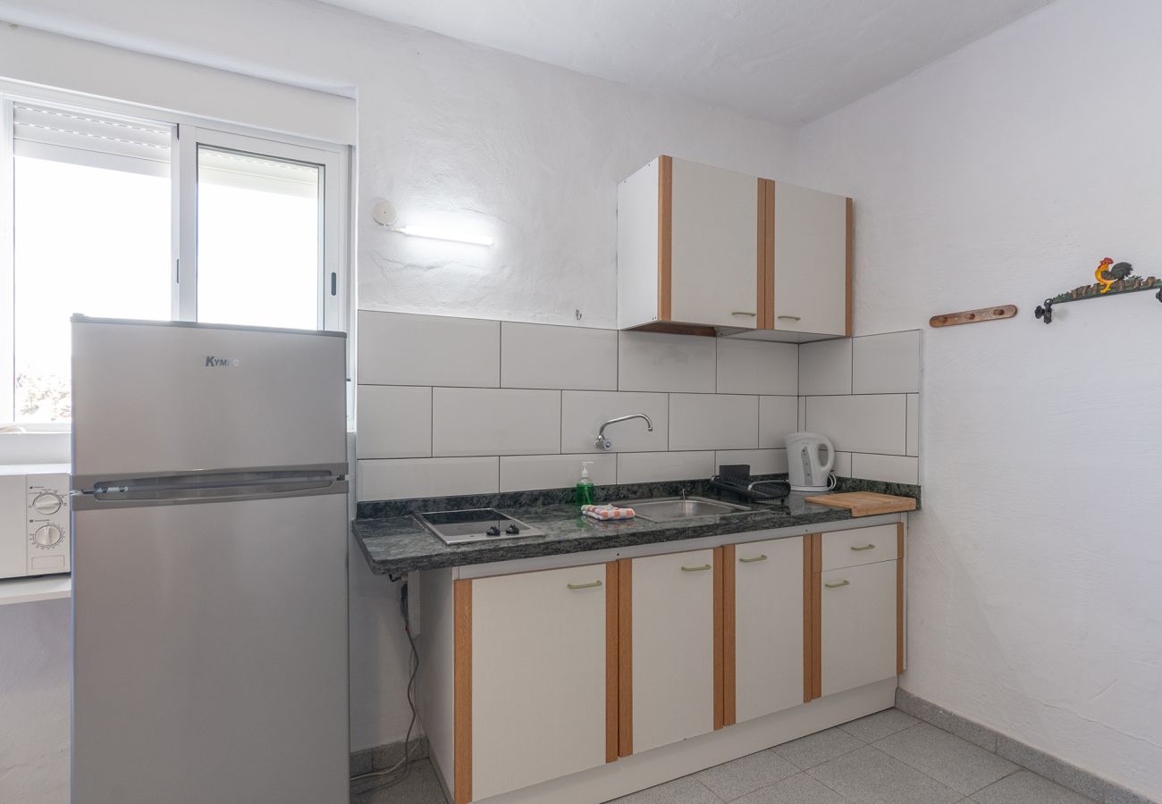 Rijhuis in San Bartolomé de Tirajana - GC0274 Vakantiehuis in Chira met gedeeld zwembad