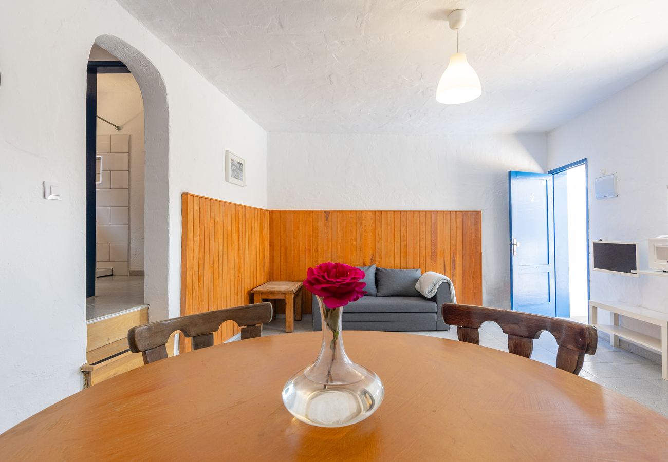 Rijhuis in San Bartolomé de Tirajana - GC0274 Vakantiehuis in Chira met gedeeld zwembad