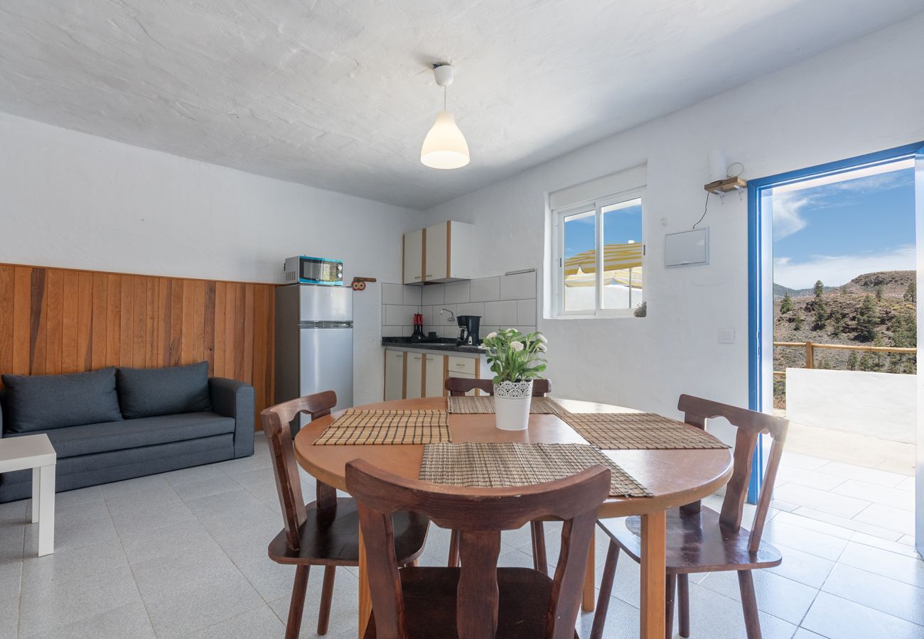 Rijhuis in San Bartolomé de Tirajana - GC0275 Vakantiehuis in Chira met gedeeld zwembad