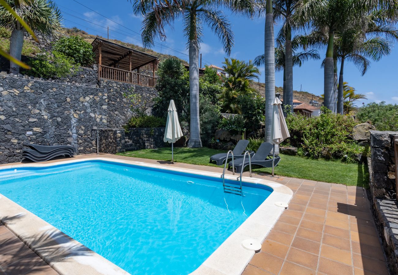 Lanthus i Villa de Mazo - LP1061 Semesterstuga med gemensam pool i Mazo