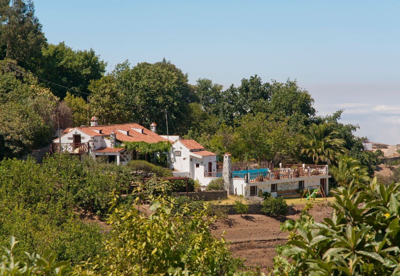 Lanthus i Moya - GC0000 Anläggning med 3 hus i Fontanales med privat pool